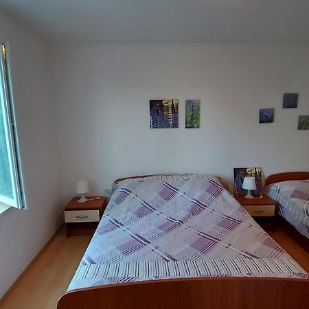 Apartmani Ban Omisalj ภายนอก รูปภาพ